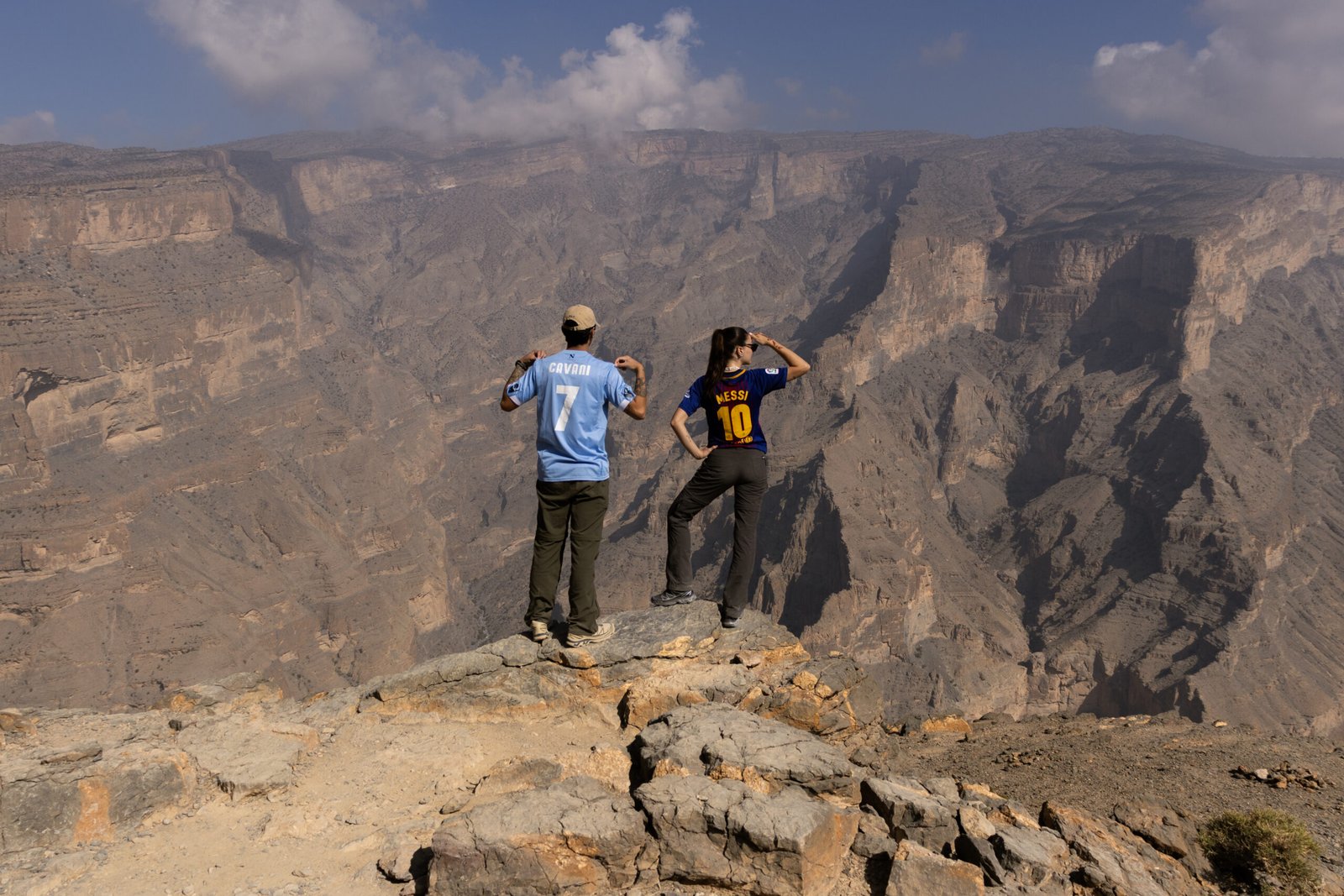 Alessandro ed Esmeralda durante un viaggio in Oman