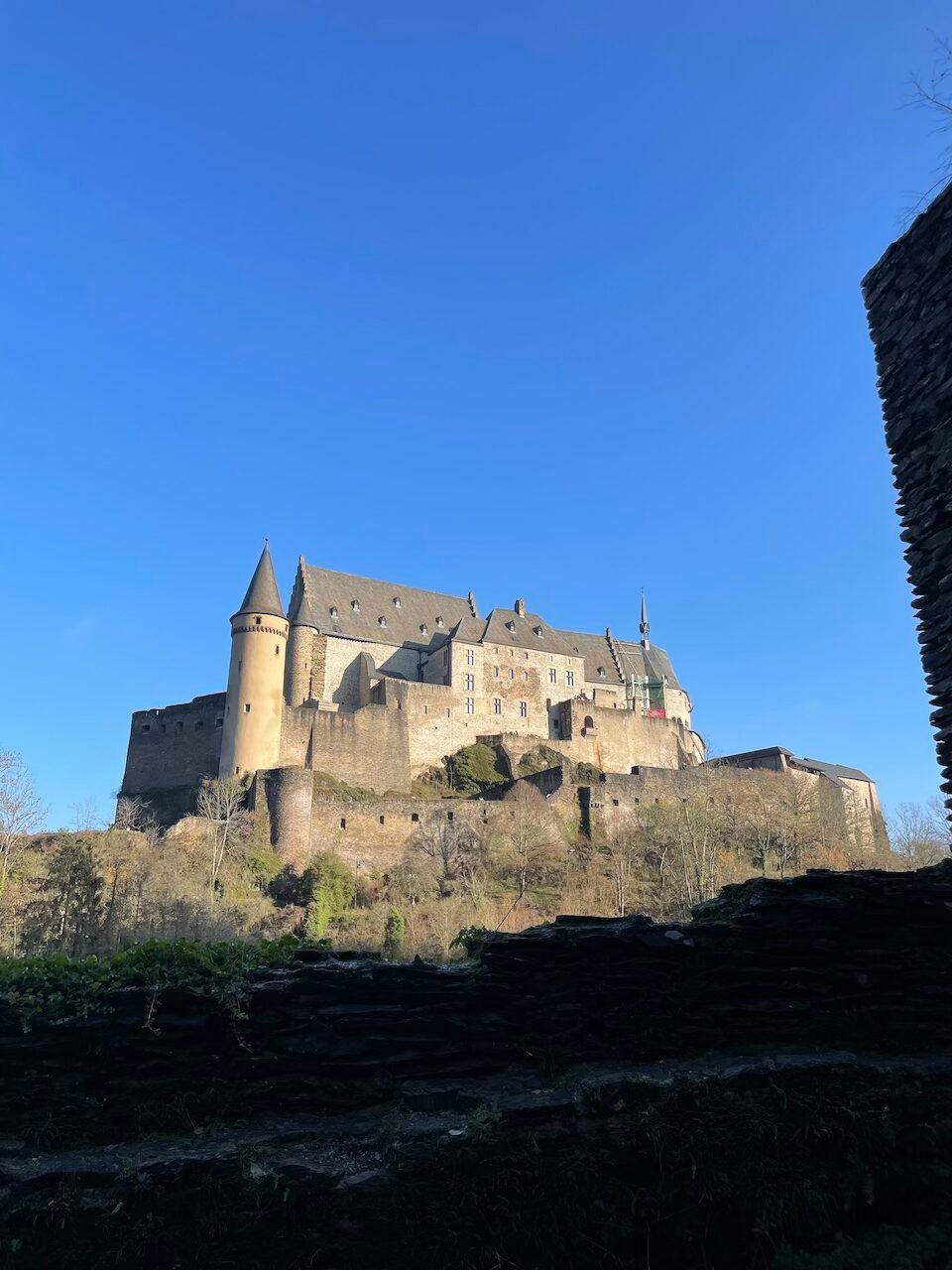 Castello di Vianden durante un itinerario in Lussemburgo