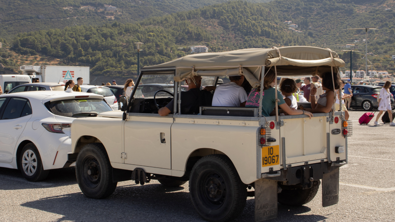 Come arrivare a Skopelos in aereo e traghetto passando da Skiathos